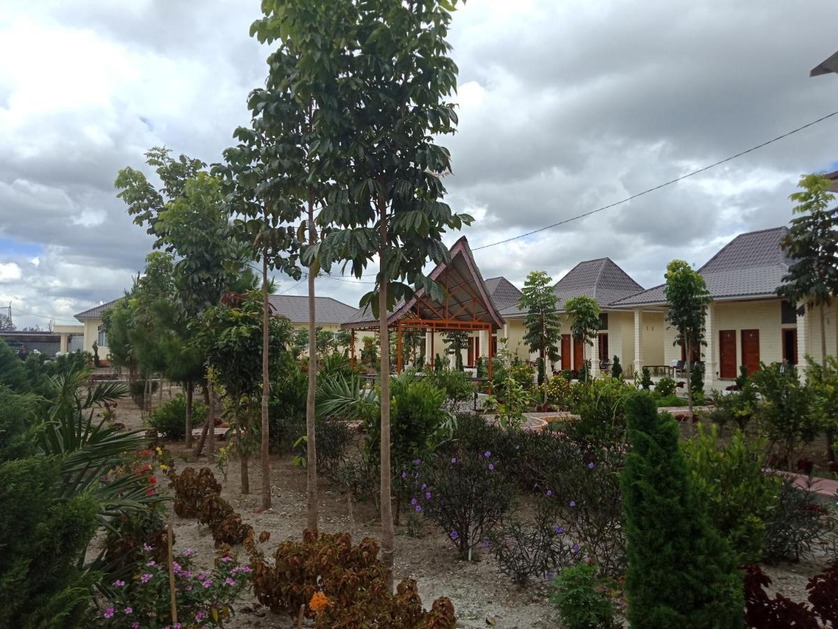 Noah Hotel Silangit Siborongborong Luaran gambar